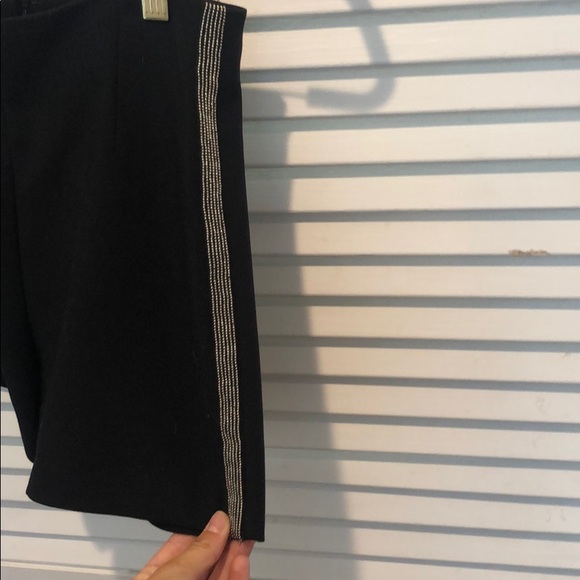 DO+BE HIgh waisted shorts - Picture 2 of 4